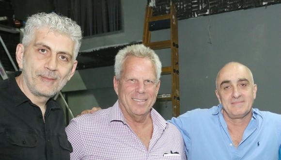 מפיק הקולנוע והטלוויזיה הנודע, סטיב טיש, תרם לחוג לקולנוע וטלוויזיה 10 מיליון דולר